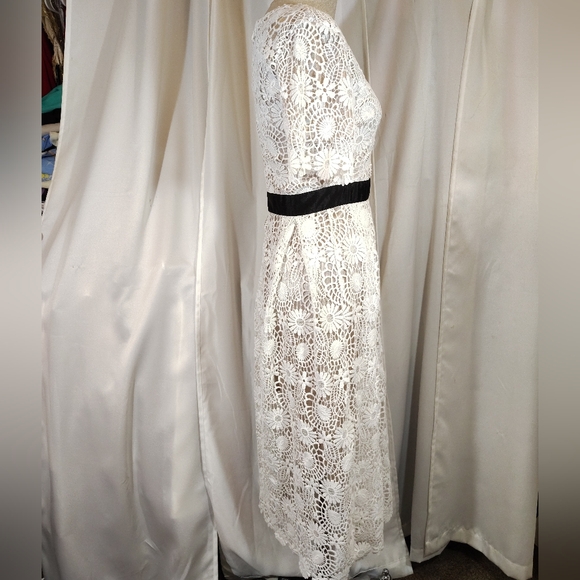 Lady Sharpely Maxi Dress, Vintage,White Lace Beige Lining, ZipUp, Short Sleeve,2 - Picture 9 of 14